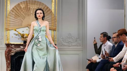 「恭王府服飾秀」在巴黎綻放東方文化魅力
