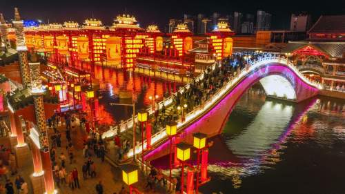 河北丰南：燈光璀璨慶國慶