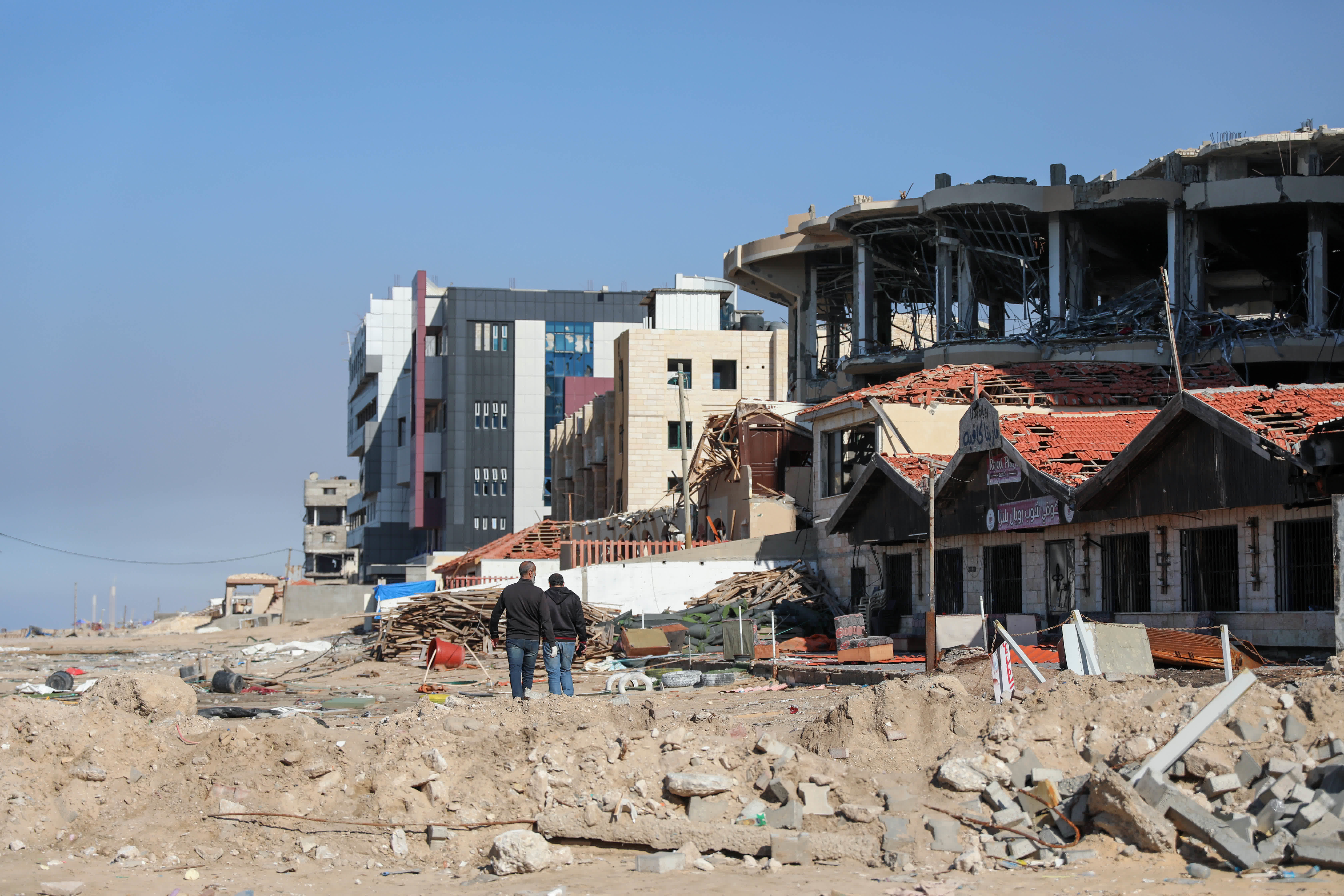 這是11月29日拍攝的停火中的加沙城一角。（新華社）