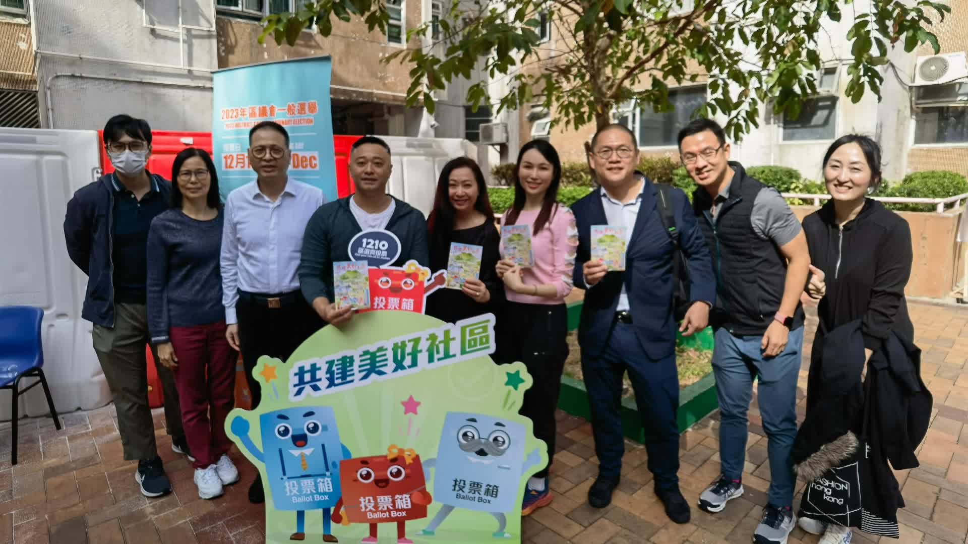 在滬港人一家五口返港投票 對香港繁榮滿懷期待 - 香港 - 香港文匯網