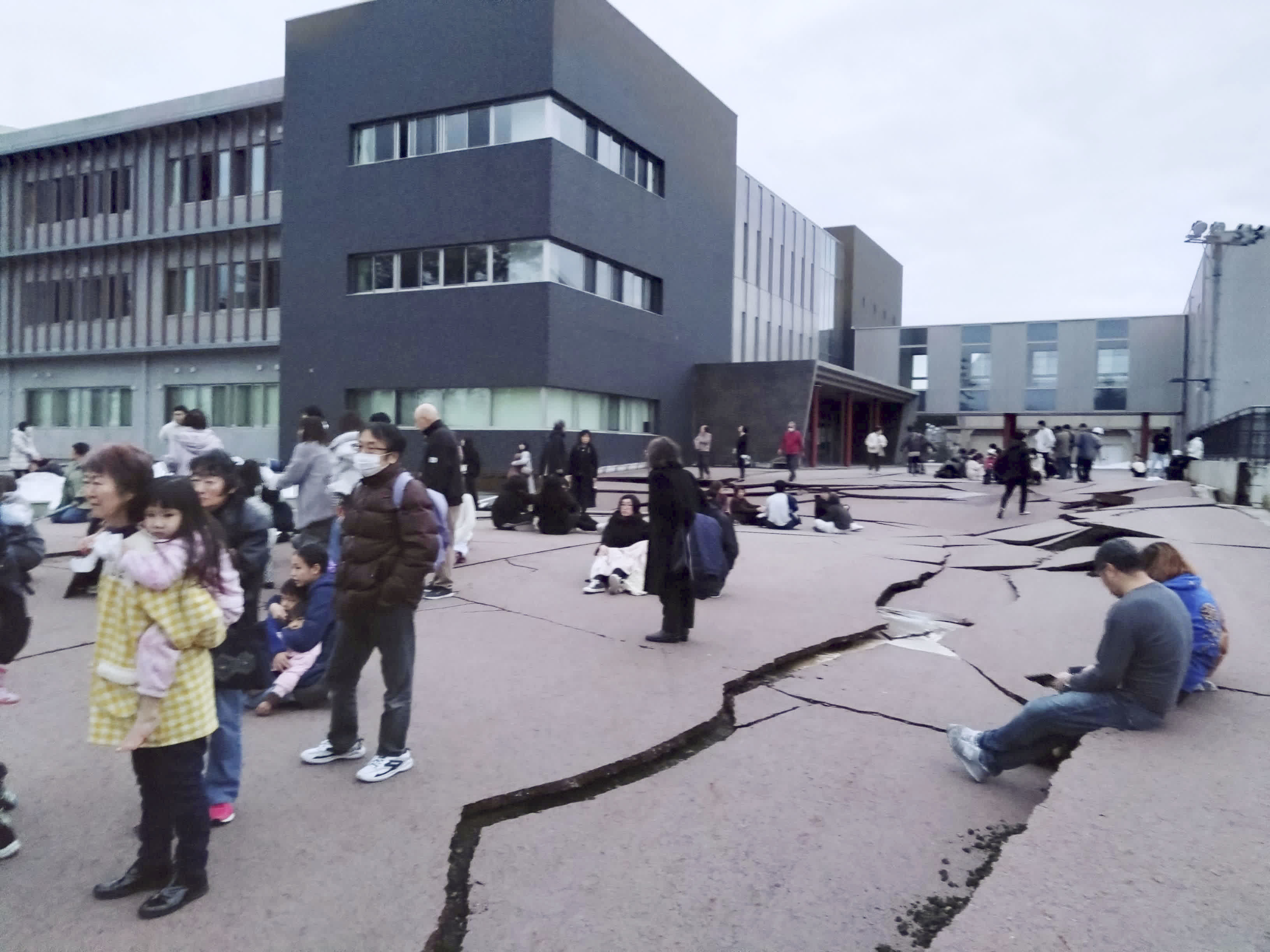 日本石川縣能登地區地震已经致6人降生