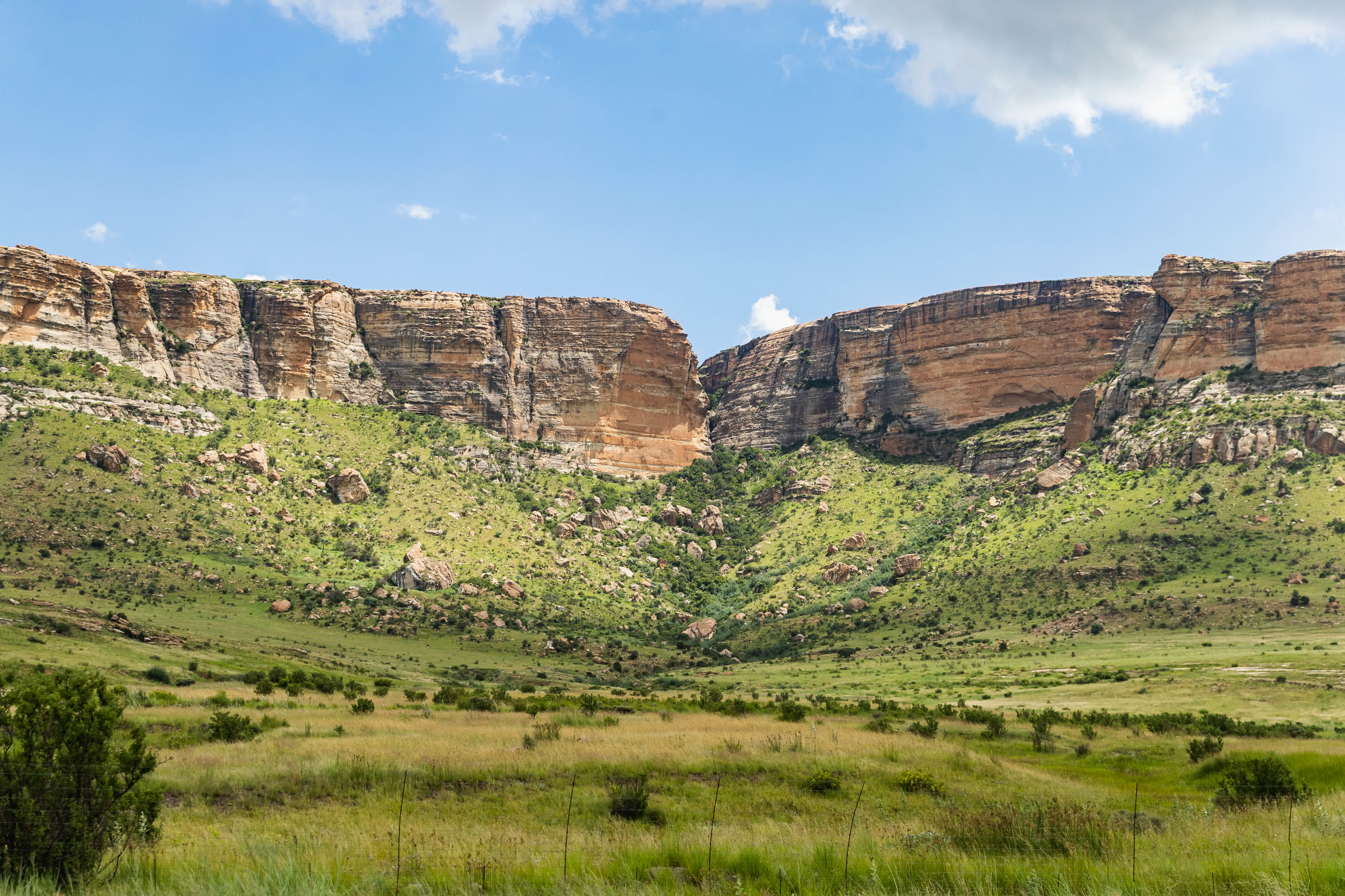 這是1月14日拍攝的南非金門高地國家公園風光。（新華社）