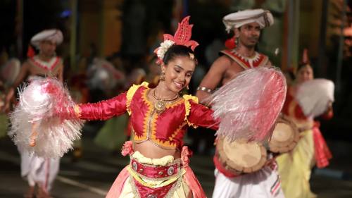 斯里蘭卡：「納瓦姆月圓節」遊行