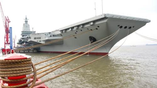 中國海軍福建艦出海開展首次航行試驗