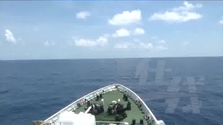 （有片）最新現場！中國海警喊話警告菲方侵闖黃岩島船隻
