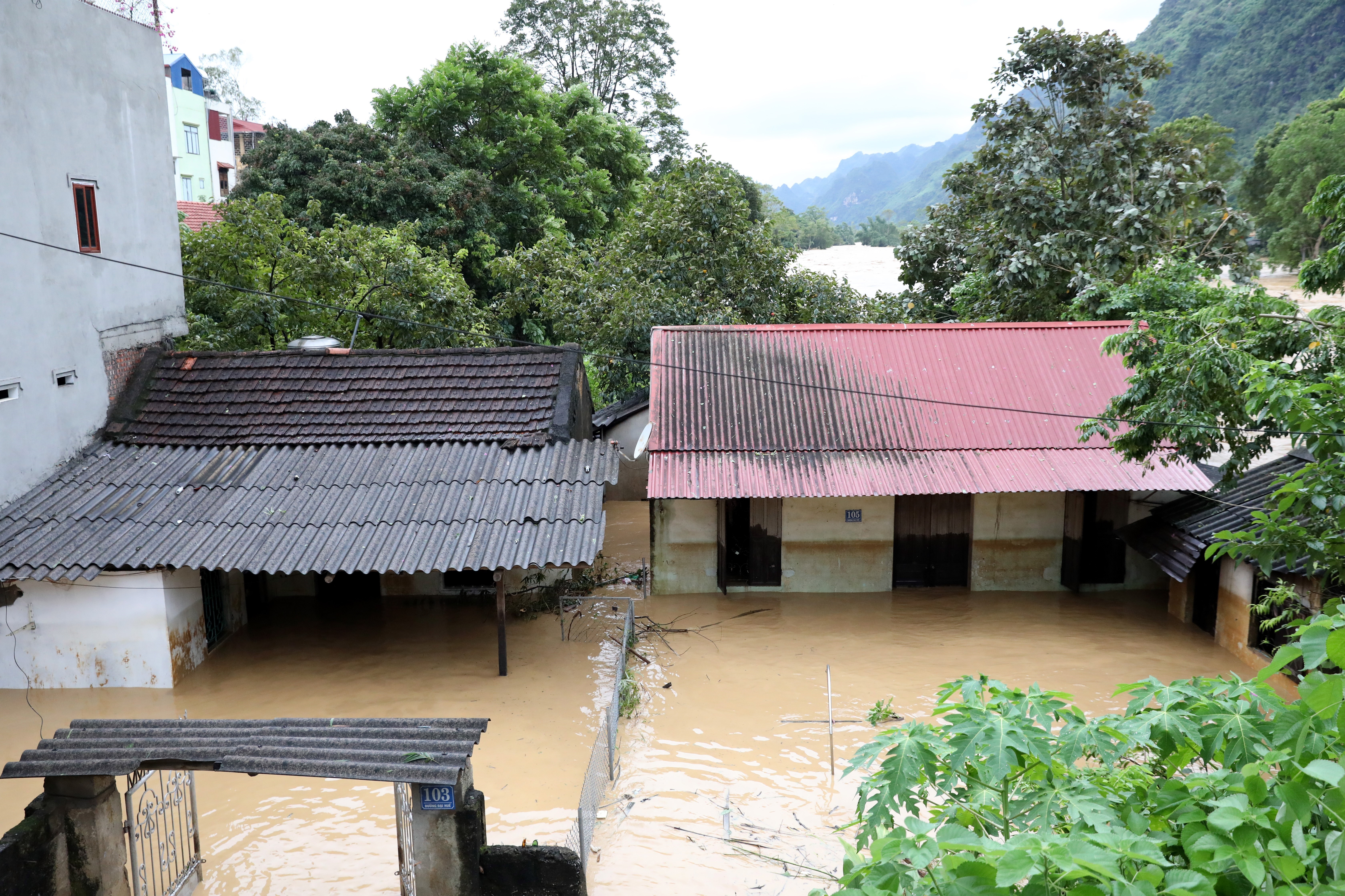 颱風「摩羯」已在越南造成87人死亡