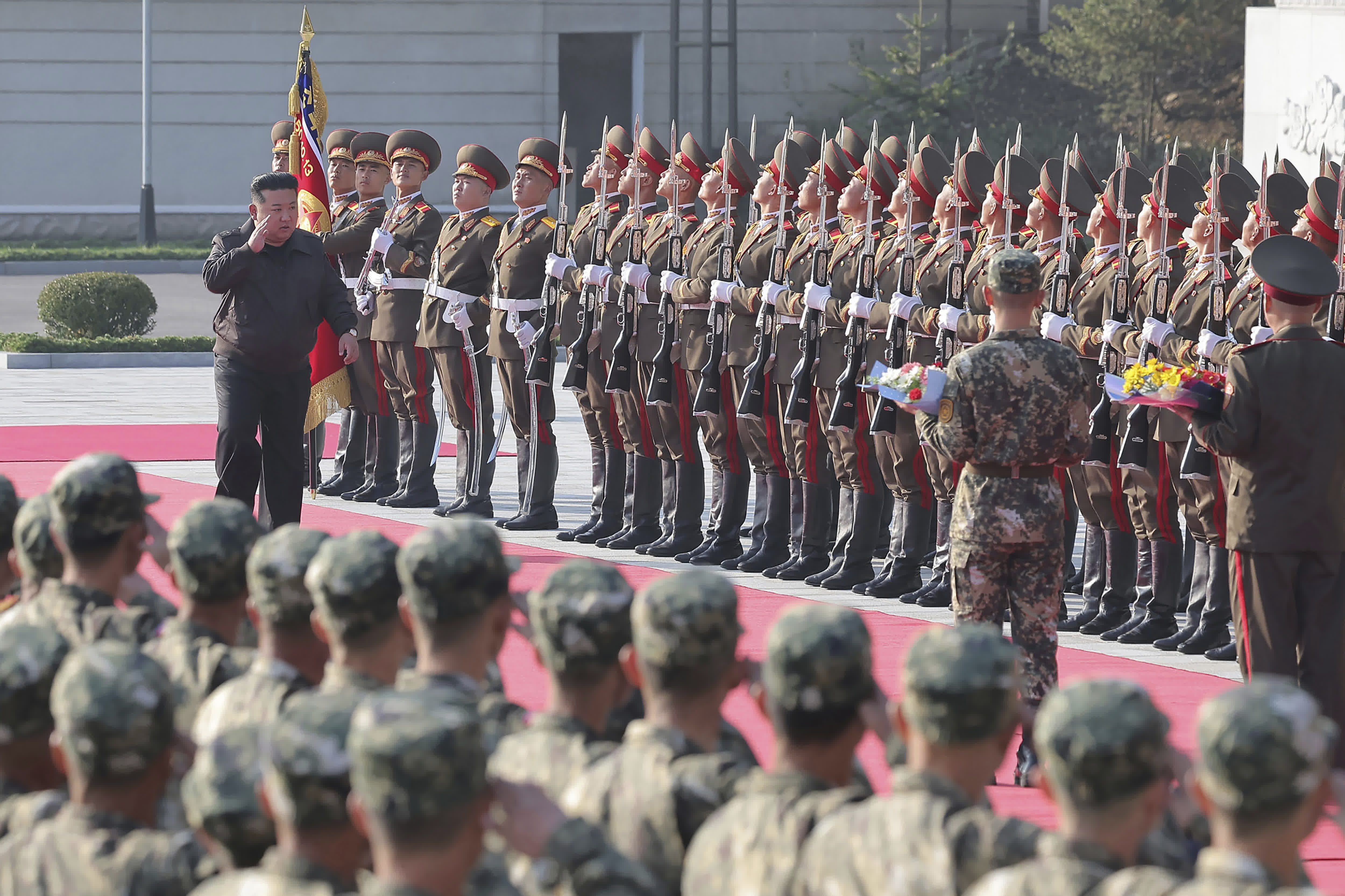 金正恩：晨鮮軍隊「要認浑韓國是他國、是敵國的事實」