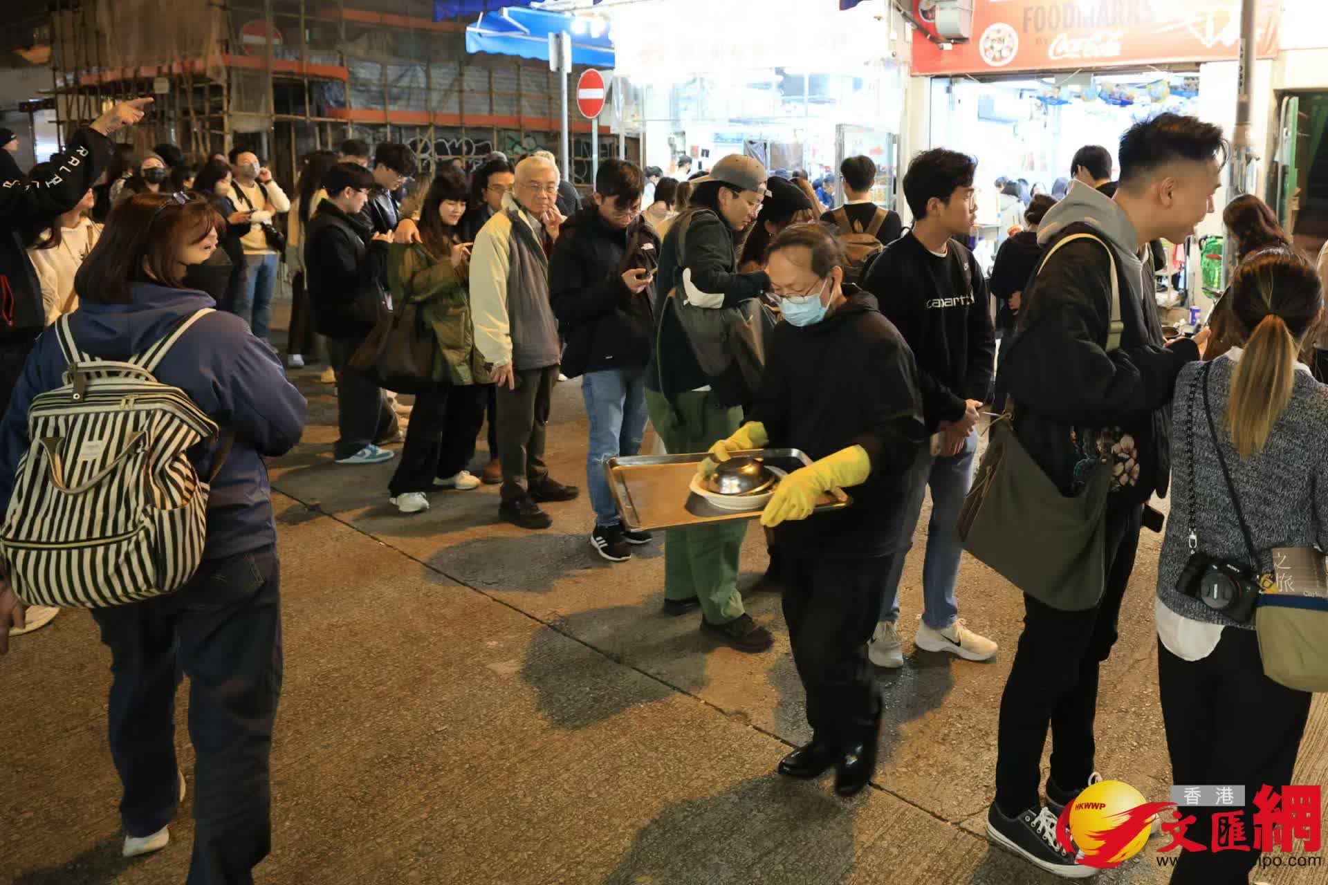 圖為佐敦廟街大排檔。