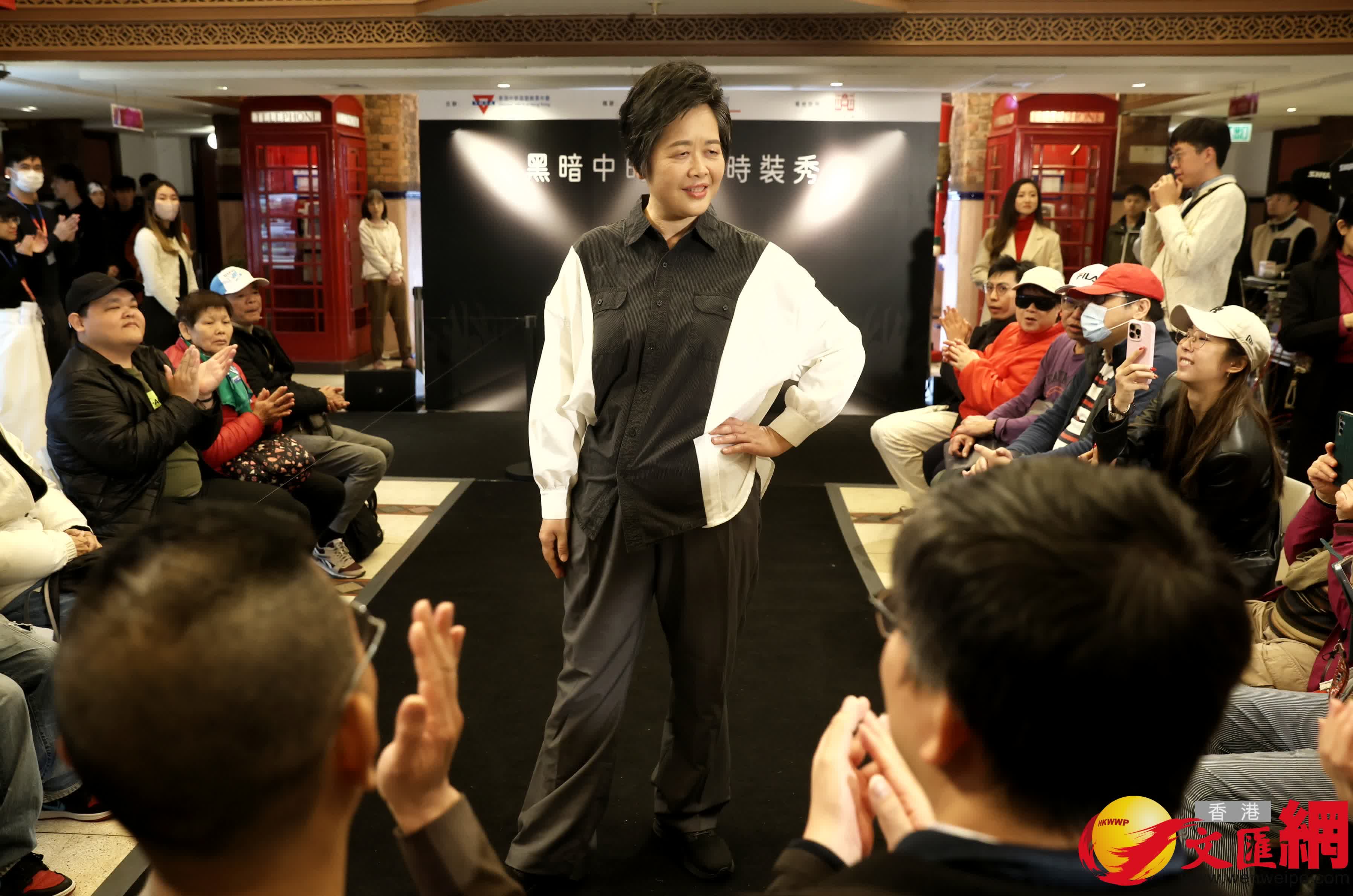 「黑暗中的閃耀」成果展覽暨時裝秀。（香港文匯報記者郭木又攝）