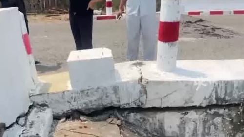 （有片）現(xiàn)場直擊丨強(qiáng)震過後　緬甸高速公路部分路面出現(xiàn)斷裂