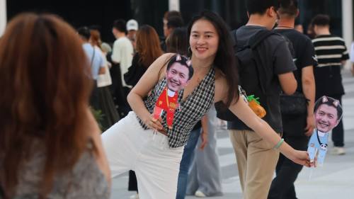 (多圖) 首場謝霆鋒演唱會於啟德體育園舉行