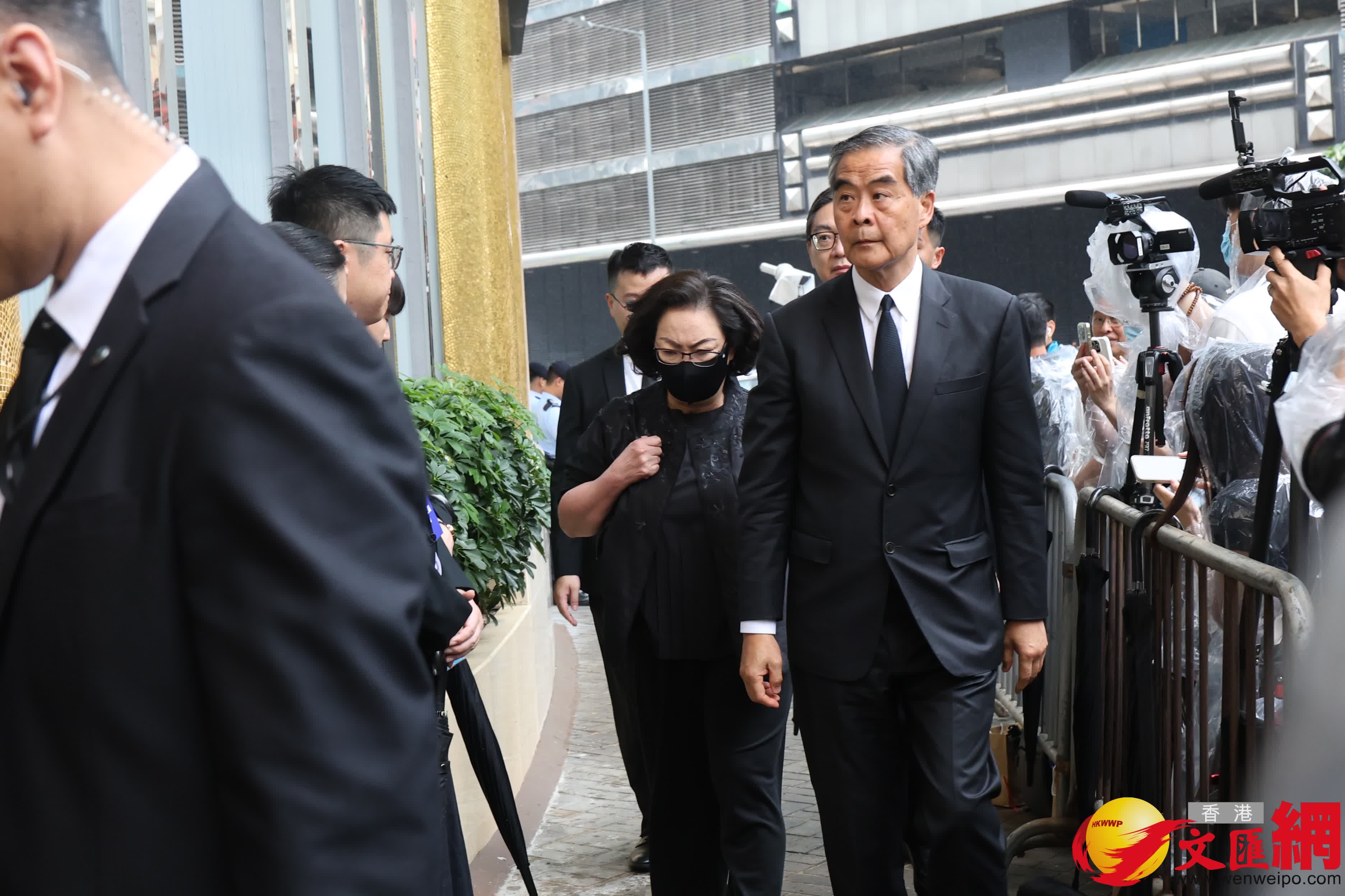 全國政協副主席梁振英夫婦（香港文匯報記者萬霜靈 攝）