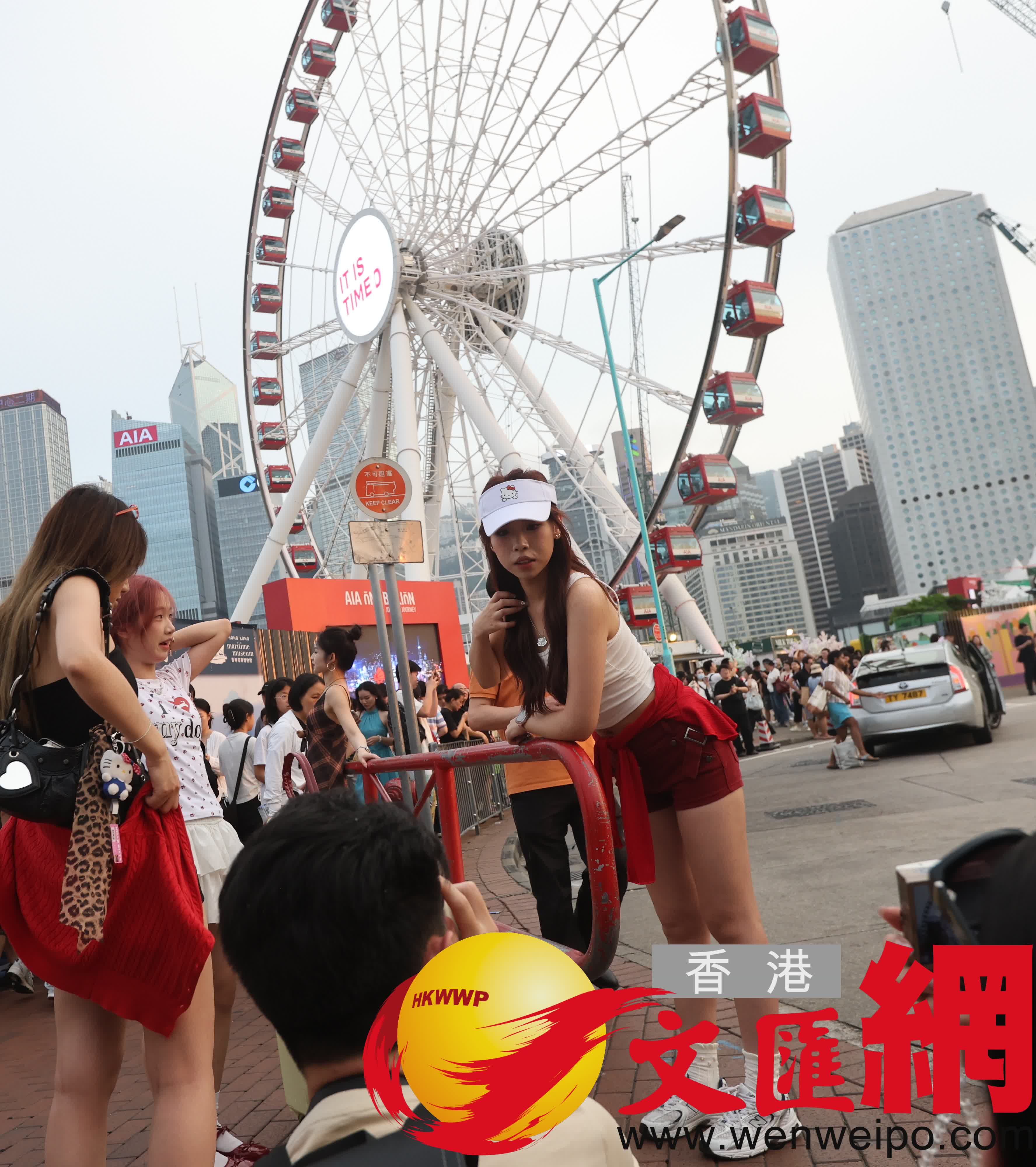 五一黃金周,中區吸引大批旅客旅遊打卡。(香港文匯報記者曾興偉 攝) 五一黃金周,中區吸引大批旅客旅遊打卡。(香港文匯報記者曾興偉 攝)
