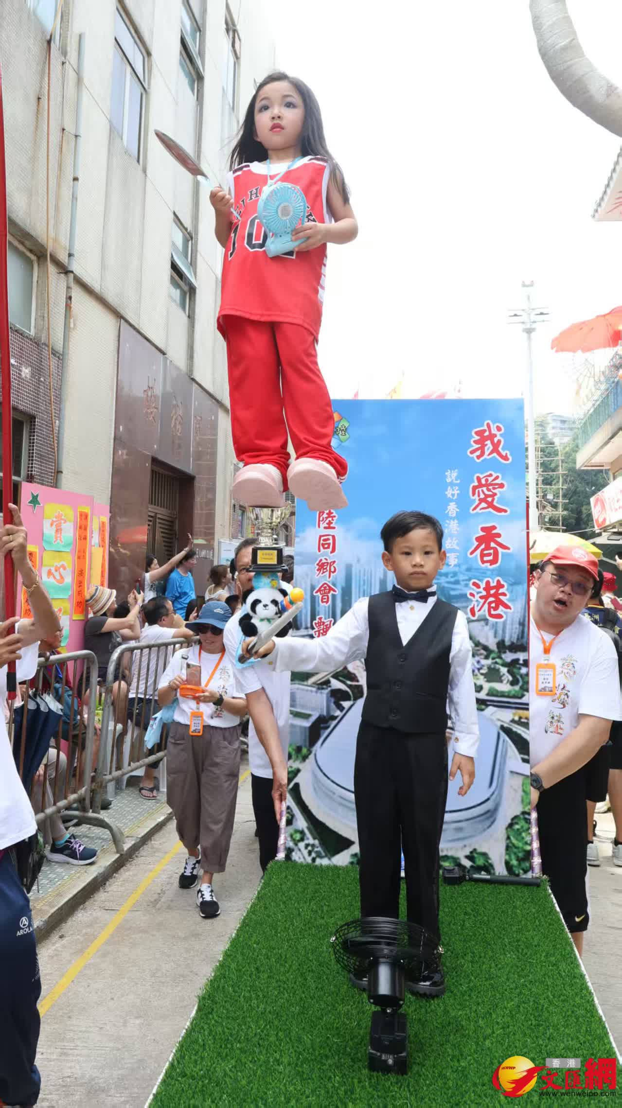 長洲飄色2025。(香港文匯報記者黃艾力攝) 長洲飄色2025。(香港文匯報記者黃艾力攝)