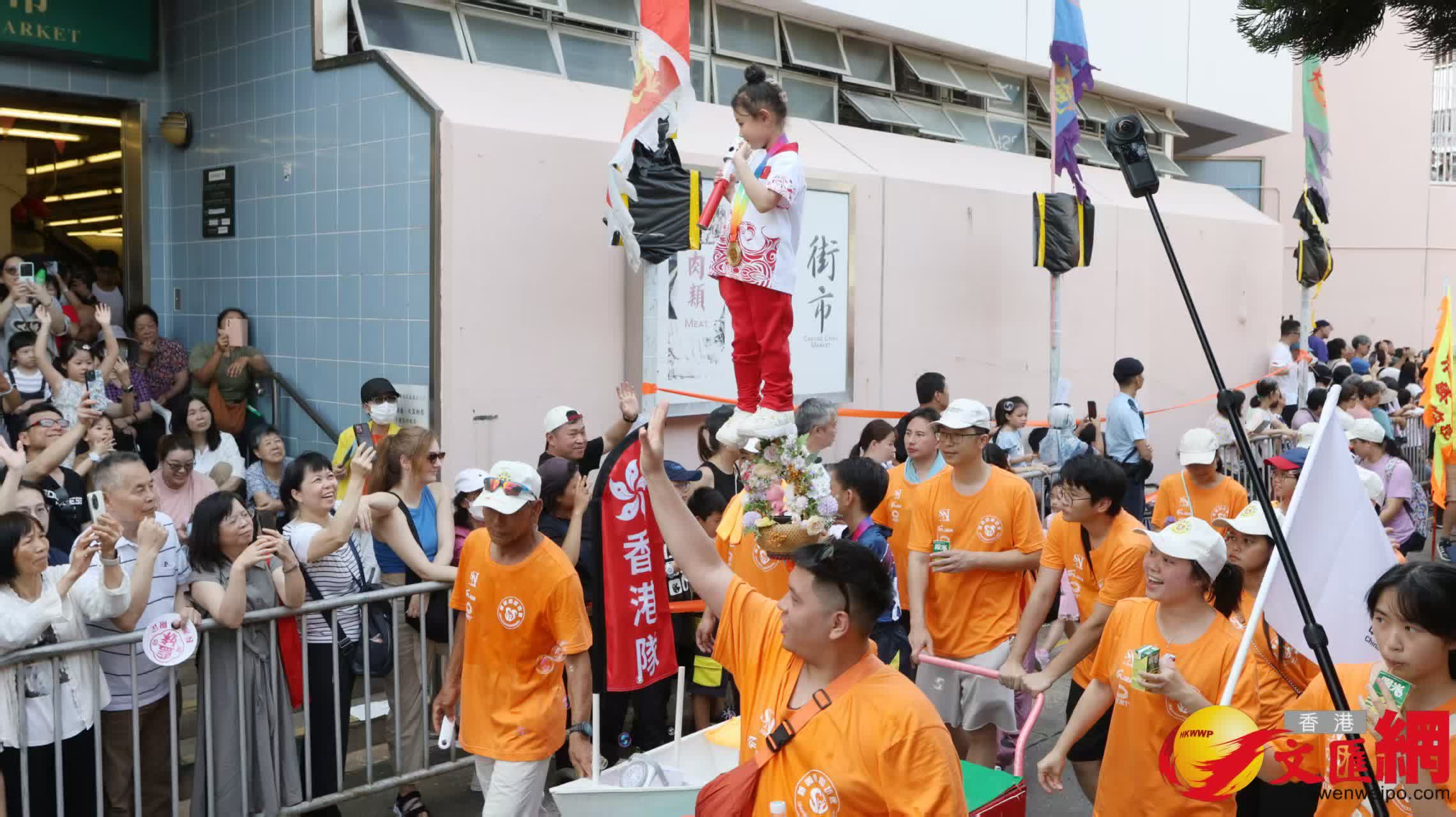 長洲飄色2025。(香港文匯報記者黃艾力攝) 長洲飄色2025。(香港文匯報記者黃艾力攝)