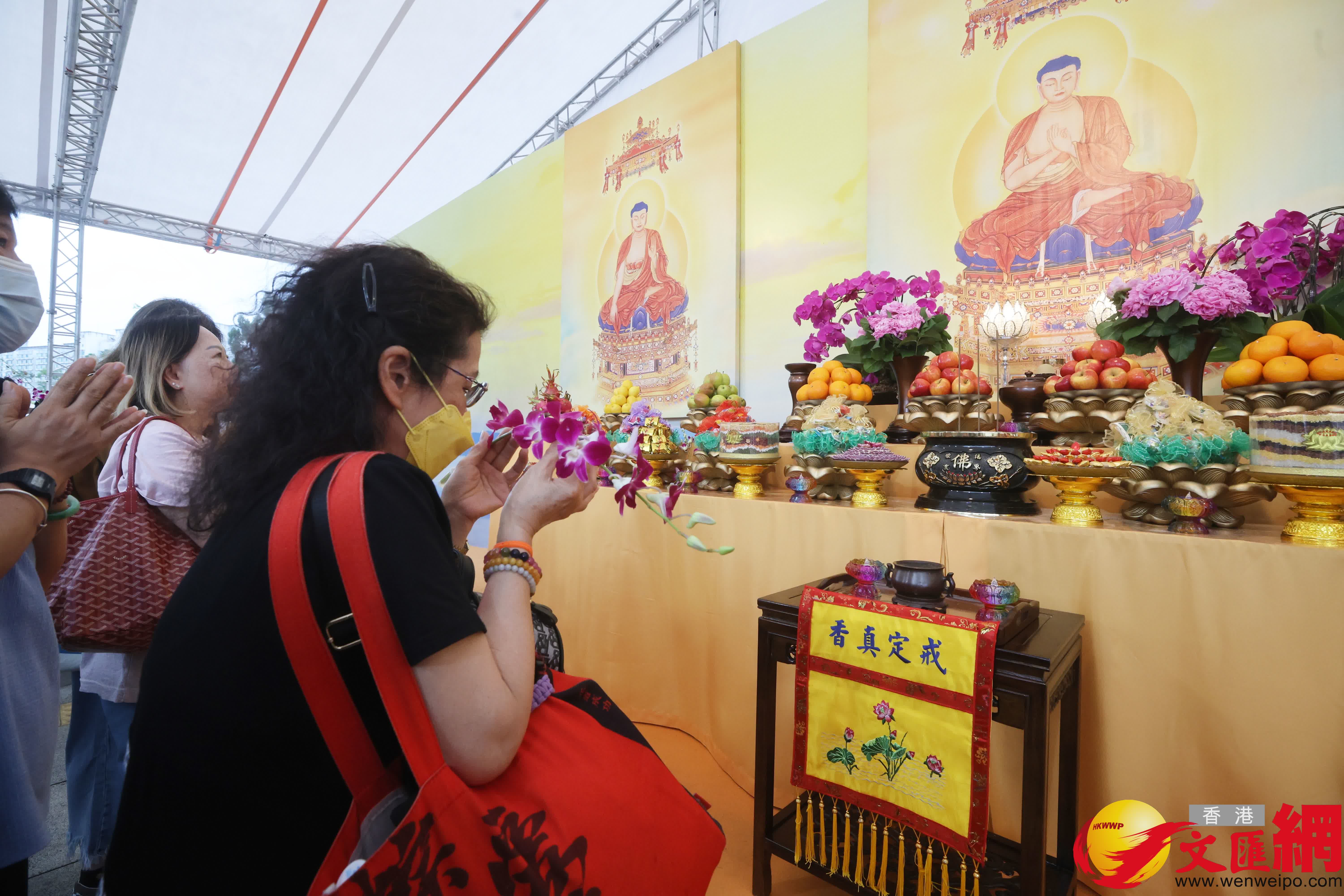 佛誕節吉祥大會。(香港文匯報記者郭木又攝) 佛誕節吉祥大會。(香港文匯報記者郭木又攝)