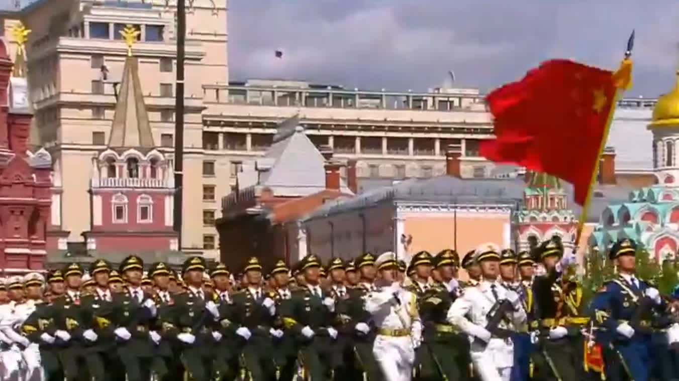 威武！中國人民解放軍儀仗司禮大隊亮相莫斯科紅場