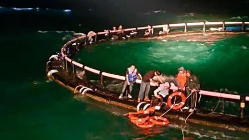 廣西防城港一艘釣魚船翻沉　12名遇險人員成功獲救