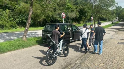 大嶼山警區打擊非法電動車 拘捕3人扣四車