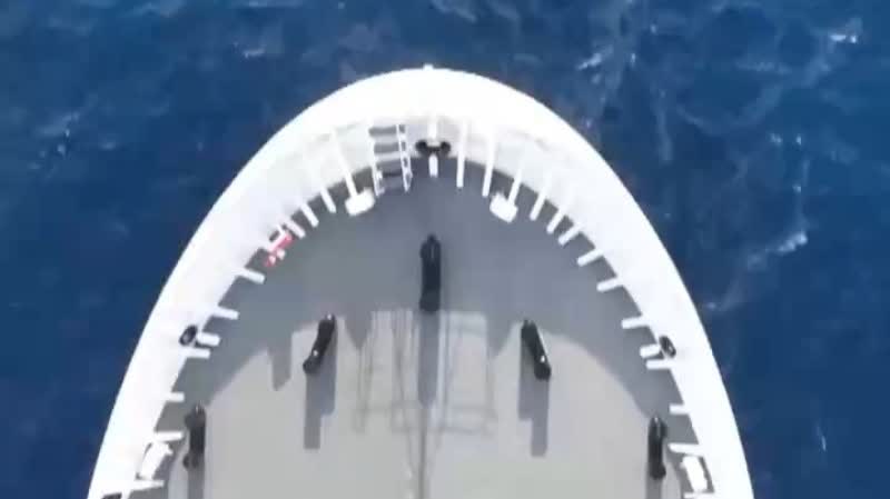 一鏡到底！看咱家萬噸級醫院船→