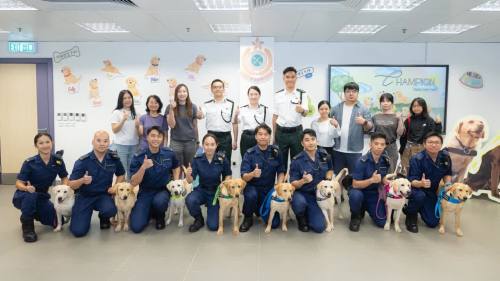 海關搜查犬命名大賽頒獎禮 狗BB亮相與市民互動