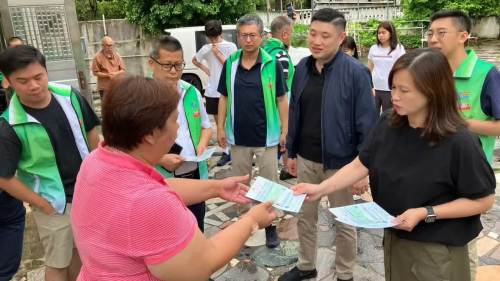 協力保障居民用水 陳月明率隊落區 支援停水前社區關愛行動