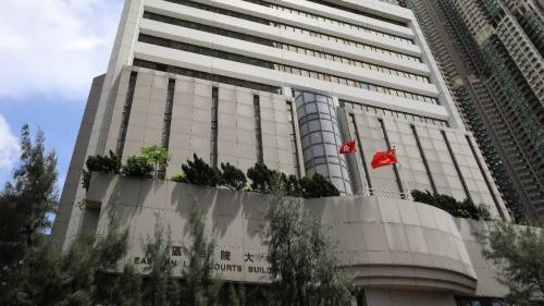 社署前行政主任認灣仔扶手梯偷拍裙底判感化12個月 官諭珍惜機會
