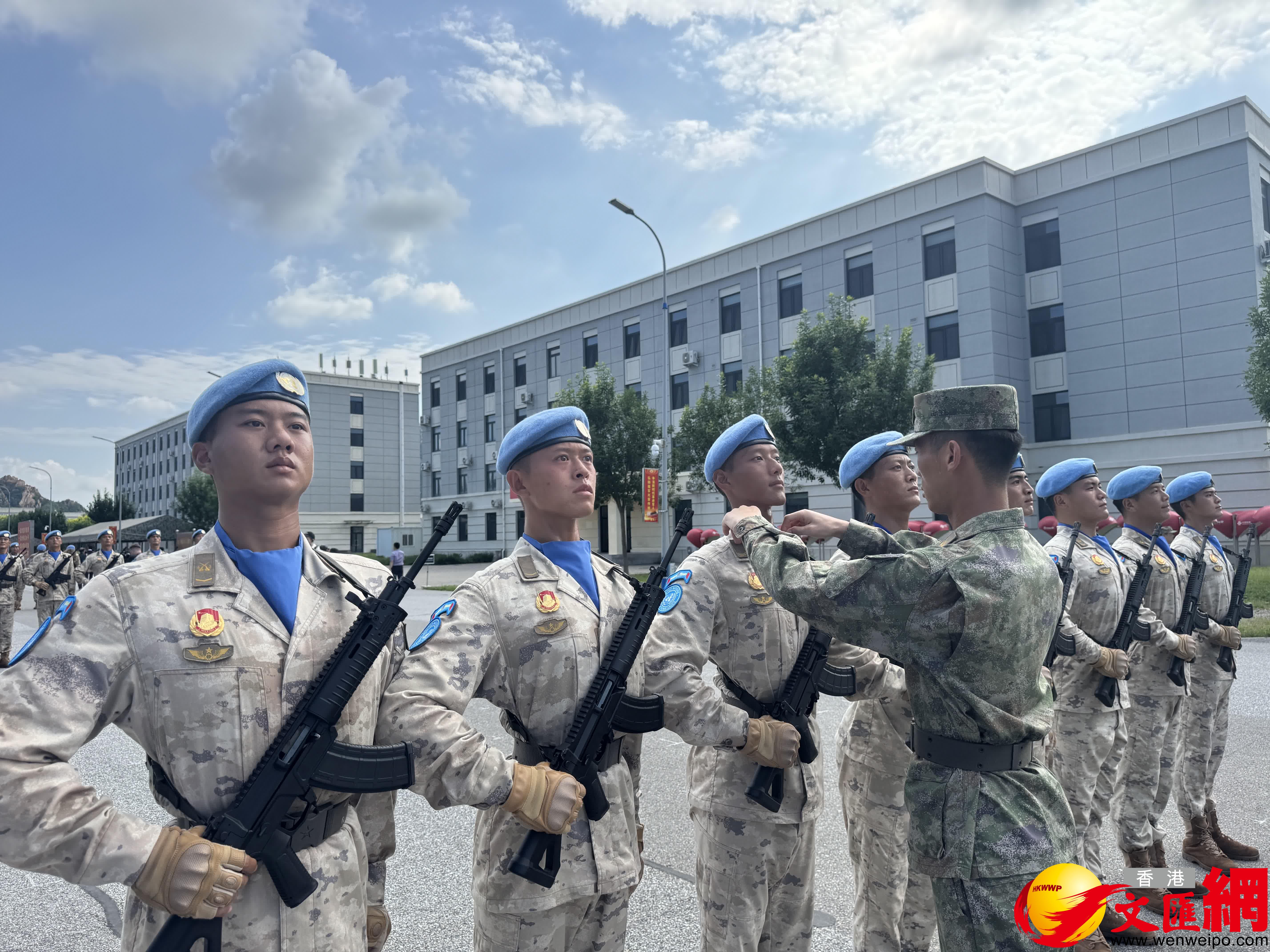 九三閱兵將近，記者探訪閱兵訓練場，觀摩採訪徒步方陣、聯合軍樂團訓練情況。（香港文匯網記者　李暢　攝）