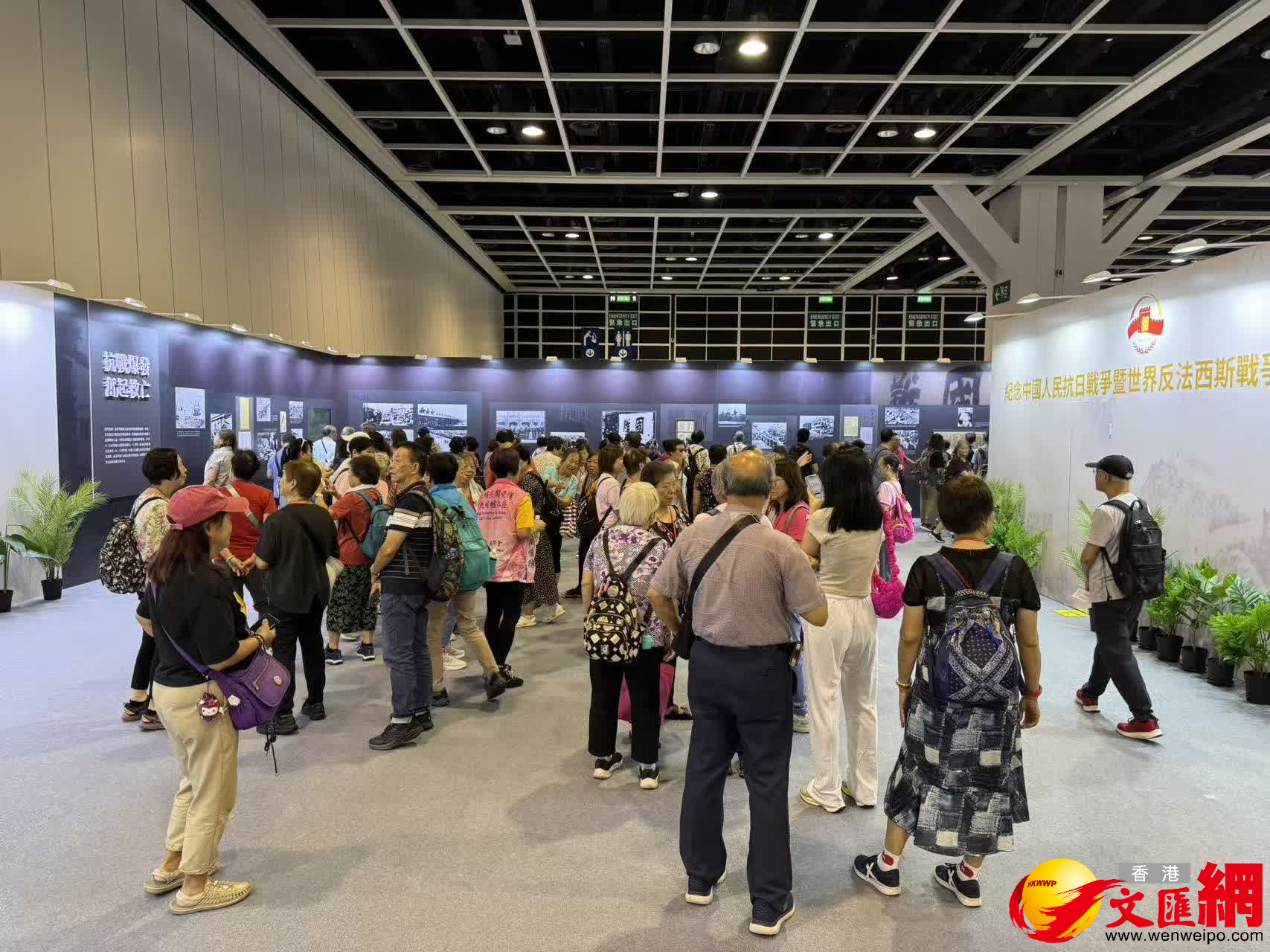 今日(24日)展覽剛開,已有大量市民湧入參觀。 今日(24日)展覽剛開,已有大量市民湧入參觀。