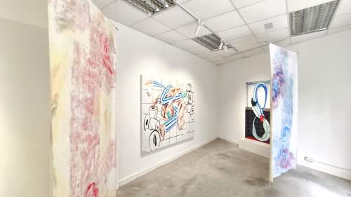 馮伊雯港首展「莫比烏斯環」 以畫作呈現制度化的身體