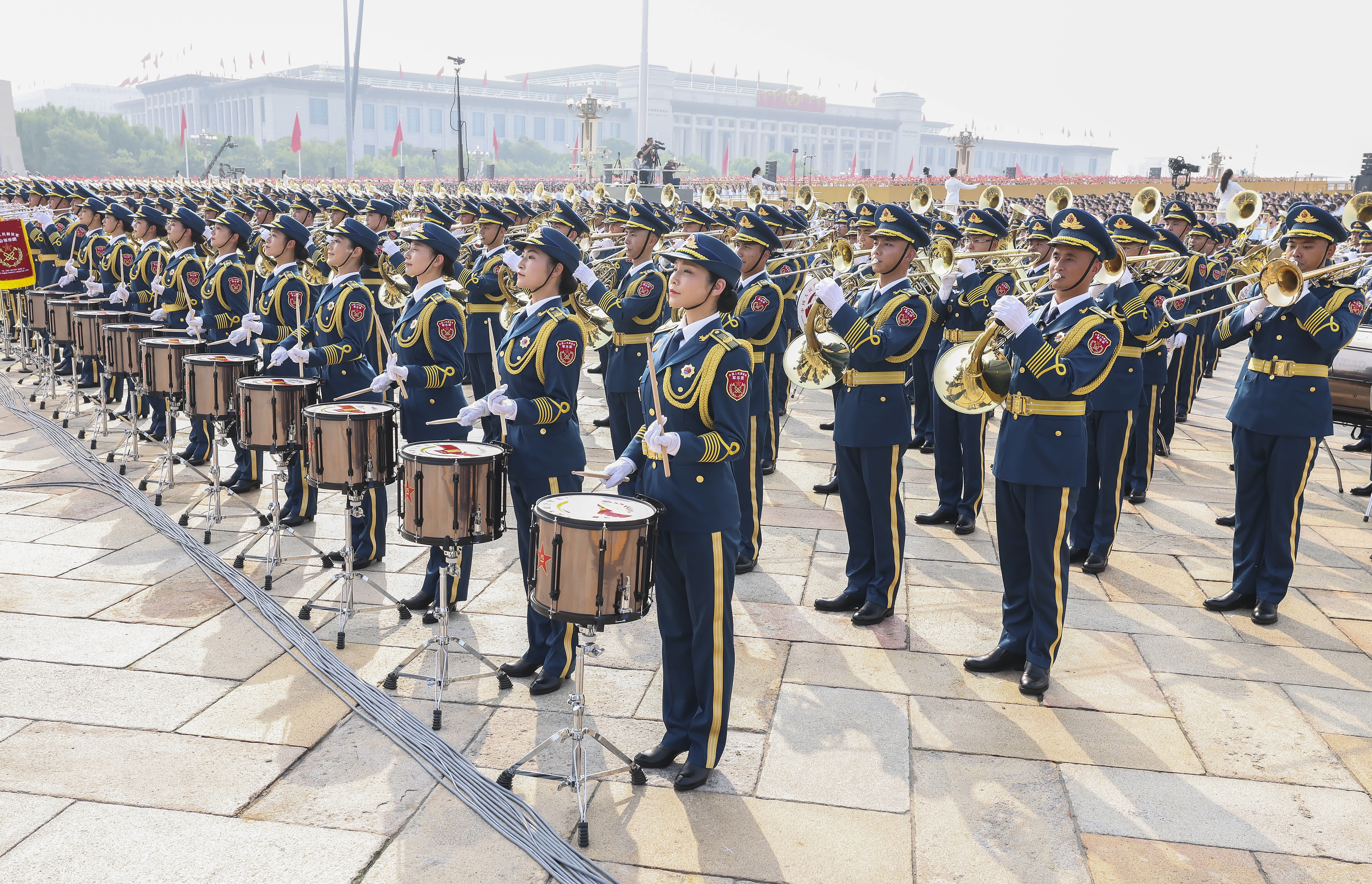 這是中國人民解放軍聯合軍樂團在演奏。新華社
這是中國人民解放軍聯合軍樂團在演奏。新華社