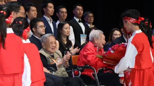 新社聯辦紀念抗戰勝利80周年大會 緬懷先烈傳承愛國精神