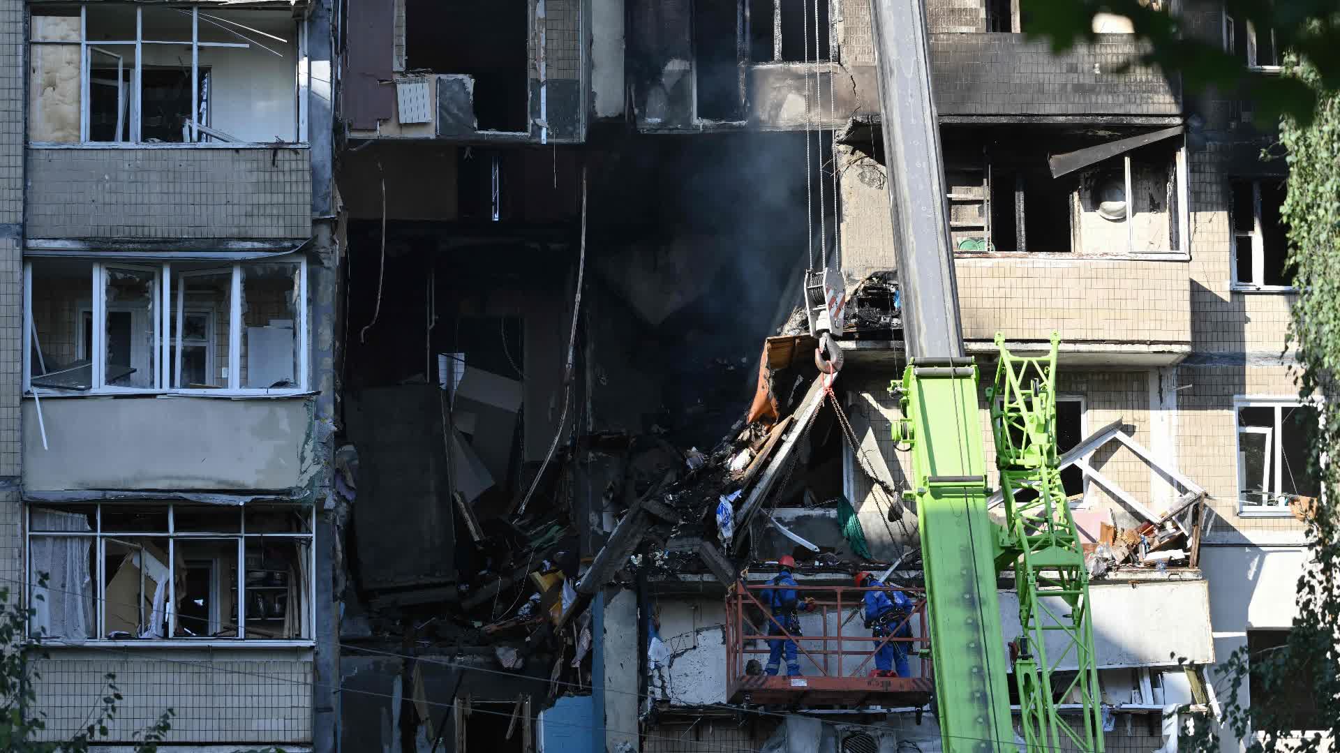 烏克蘭多地遭大規模空襲 烏政府大樓首次遭襲 - 國際 - 香港文匯報
