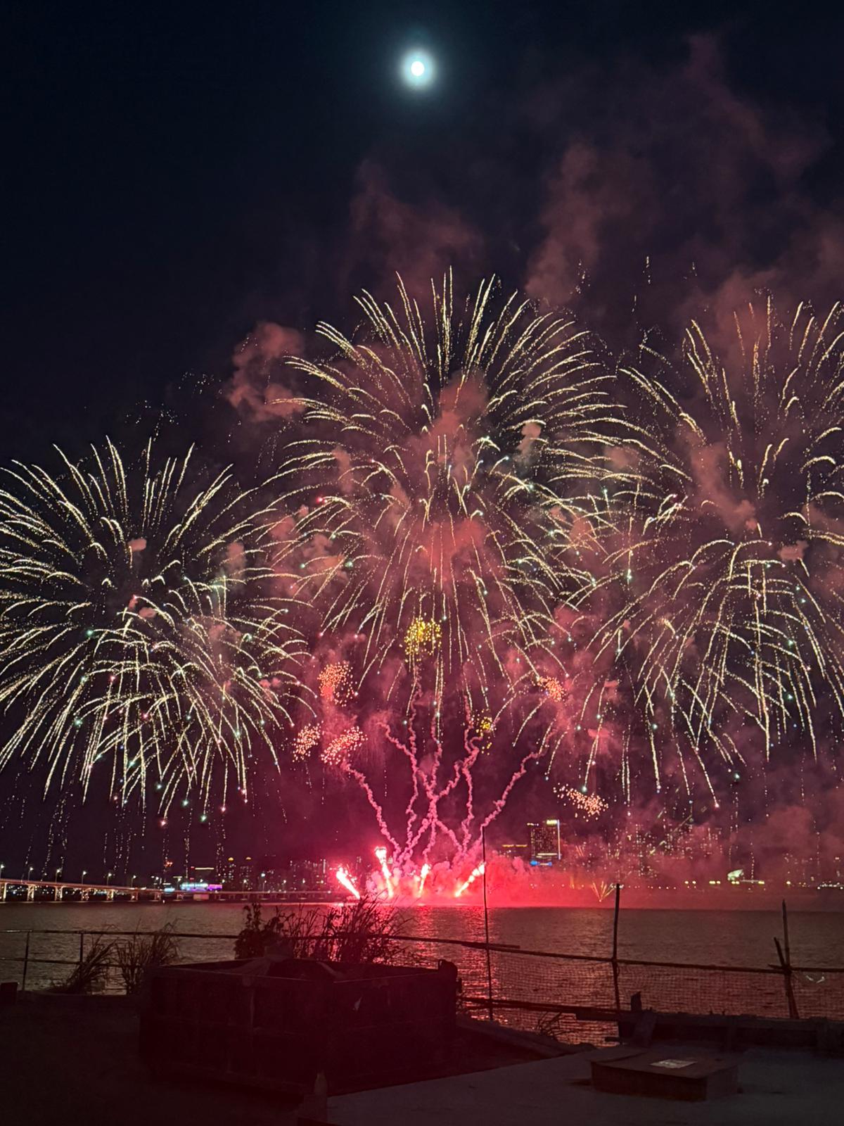 9月6日，第33屆澳門國際煙花比賽匯演現(xiàn)場。陳藝 攝