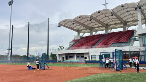 香港組隊角逐十五運會棒壘球賽　粵港同場備戰