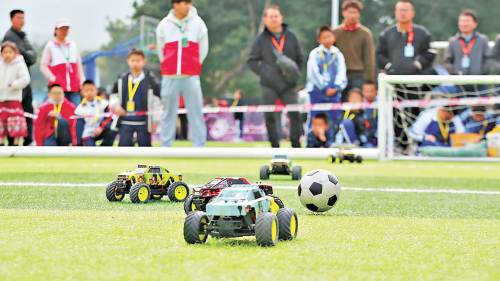 視模型車如家人！港隊9健兒出戰十五運