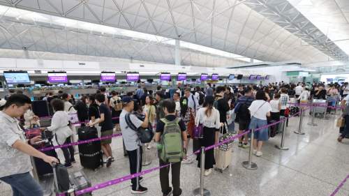 樺加沙襲港 │ 機場今處理約600航班 二號客運大樓候車大堂首日運作暢順 明僅少量貨運航班運作