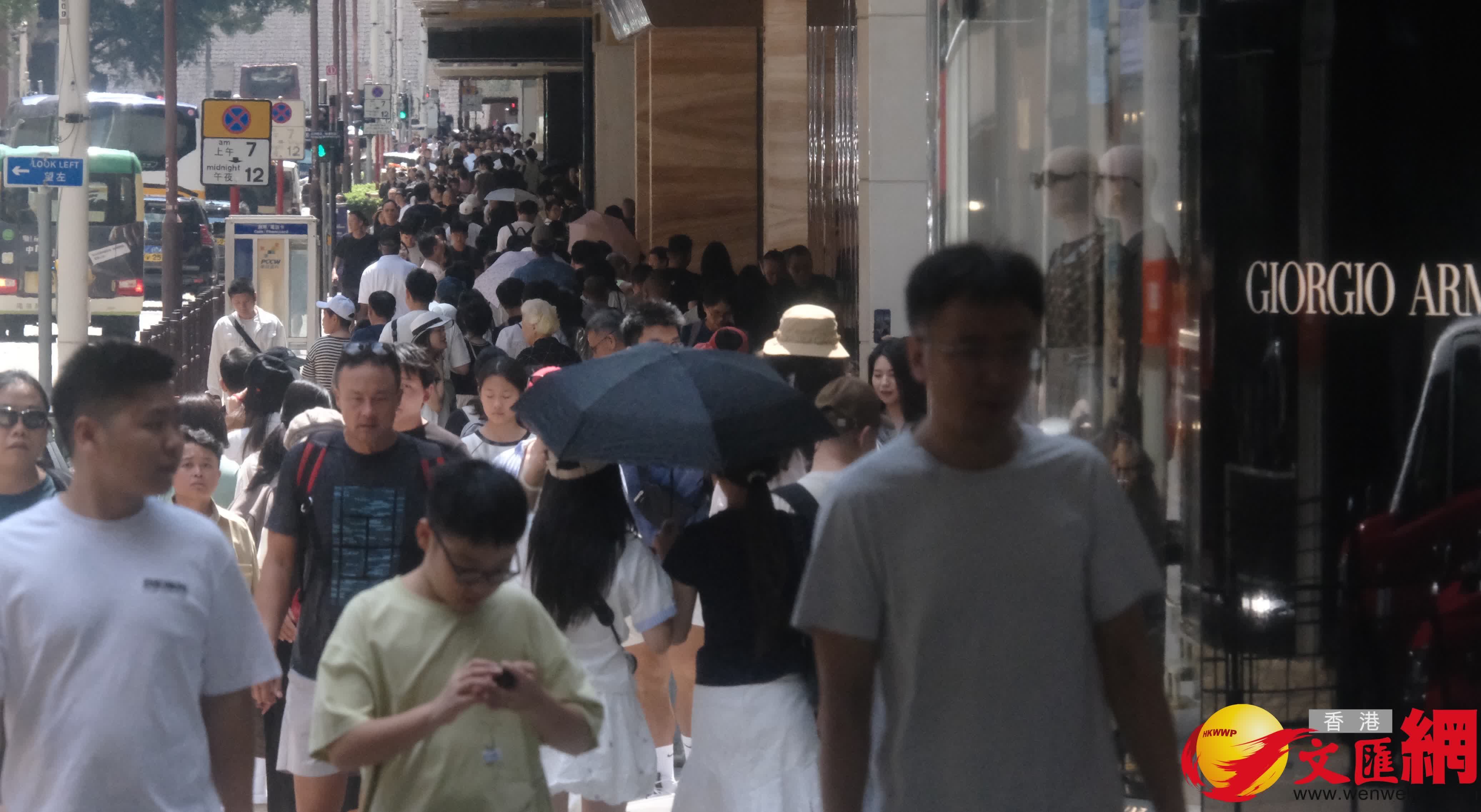 高鐵尖沙咀餐飲情況。（香港文匯報記者 涂穴 攝）