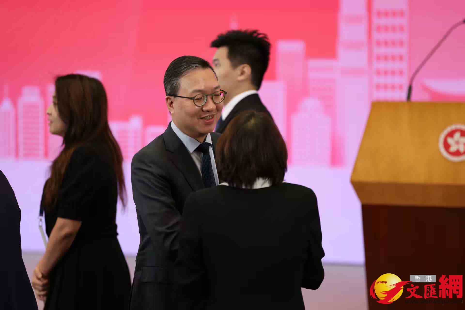 特區政府舉辦「行政立法同心治港創未來」研討會。(香港文匯報記者萬霜靈攝) 特區政府舉辦「行政立法同心治港創未來」研討會。(香港文匯報記者萬霜靈攝)