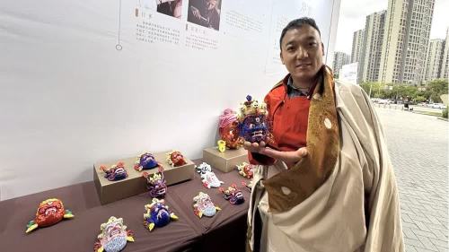 四川甘孜文旅推介會在南京舉行 四川甘孜文旅推介會在南京舉行