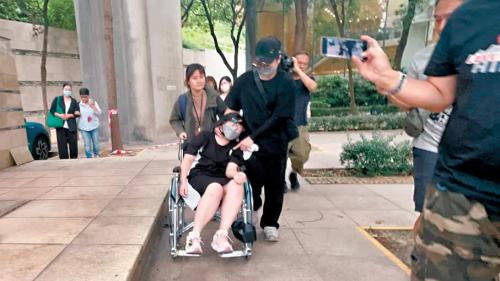 機場貨機墮海｜家屬哀號「打工都要死」　怒斥阿聯酋航空不聞不問