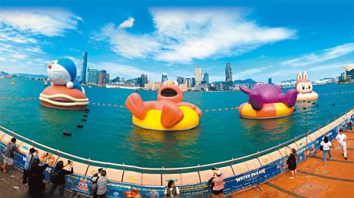 (有片)四大巨型IP空降維港!海上巡遊掀熱潮 (有片)四大巨型IP空降維港!海上巡遊掀熱潮