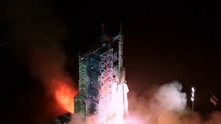 神舟二十一號載人飛船發射升空 神舟二十一號載人飛船發射升空