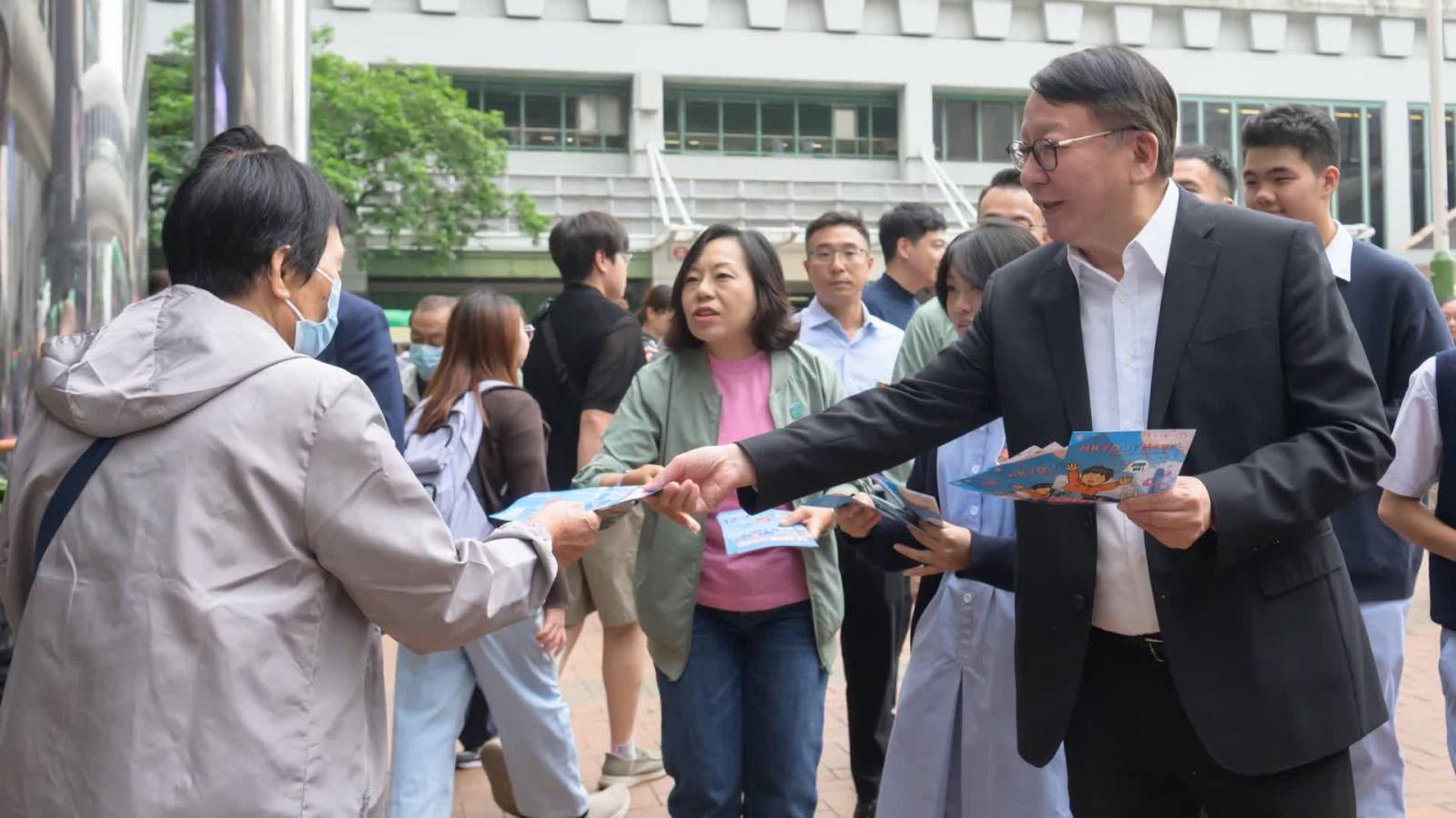 立法會選舉│陳國基聯同曾國衞麥美娟落區宣傳 呼籲市民投票履行公民責任