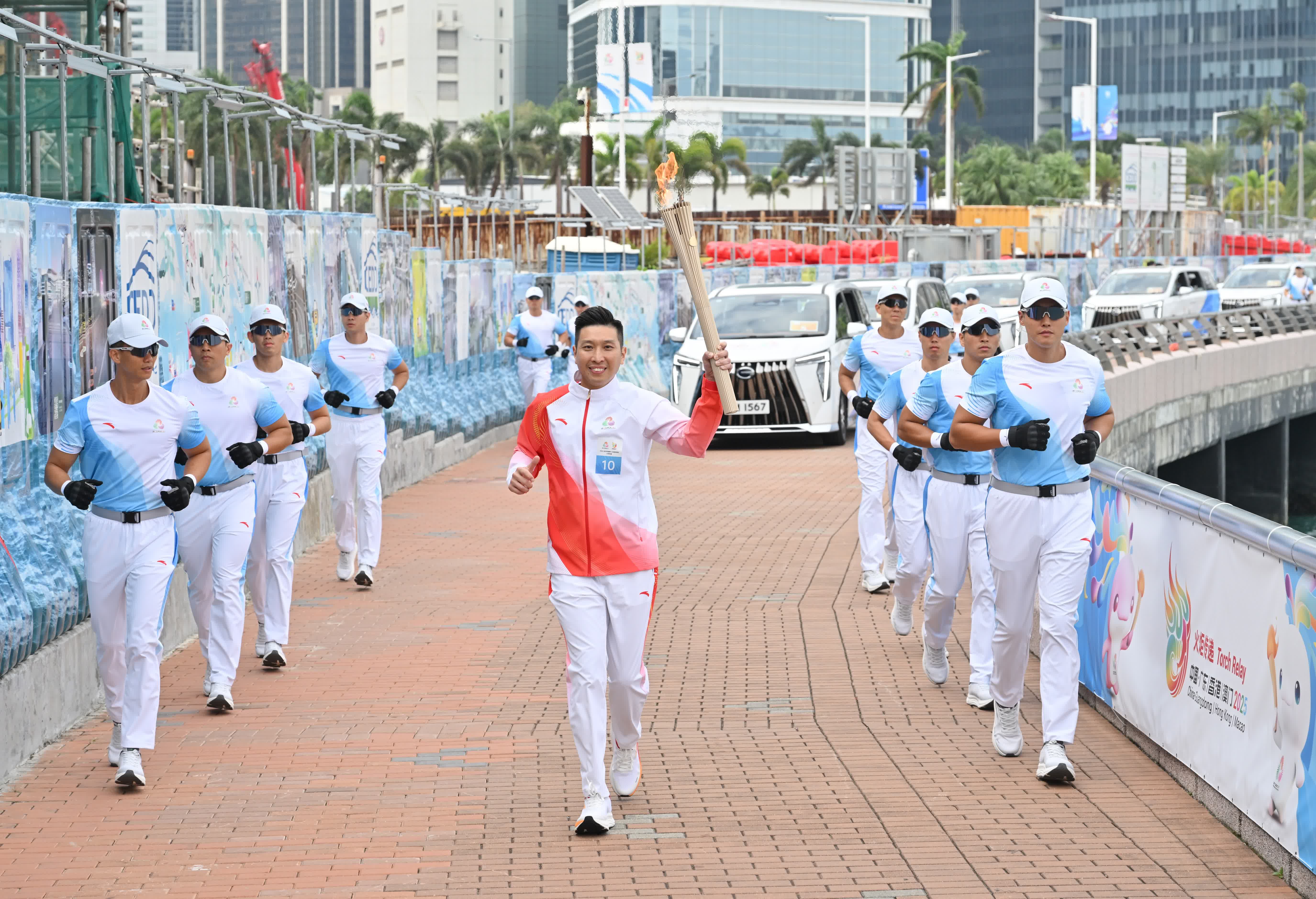 火炬手10：朱加勤