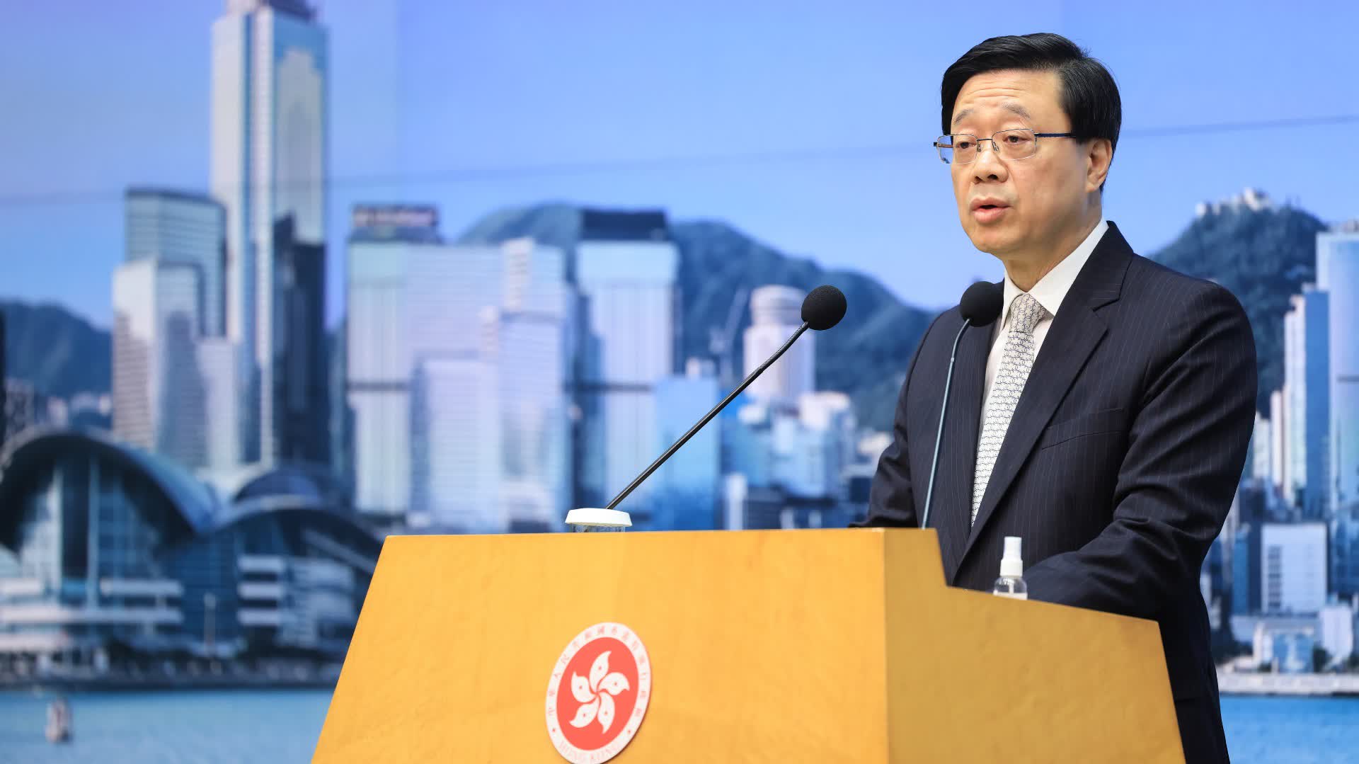 行政長官率團赴上海出席第八屆中國國際進口博覽會 - 香港 - 香港文匯網