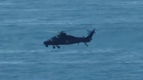 超燃！東南海域「00後」飛行員首次實(shí)彈射擊