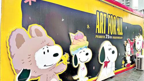 （有片）史努比快閃店登陸深圳！花生迷衝寶安搶收藏