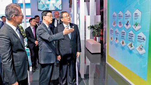 進博會｜香港品牌顯實力拓商機　總理巡視　特首陪同