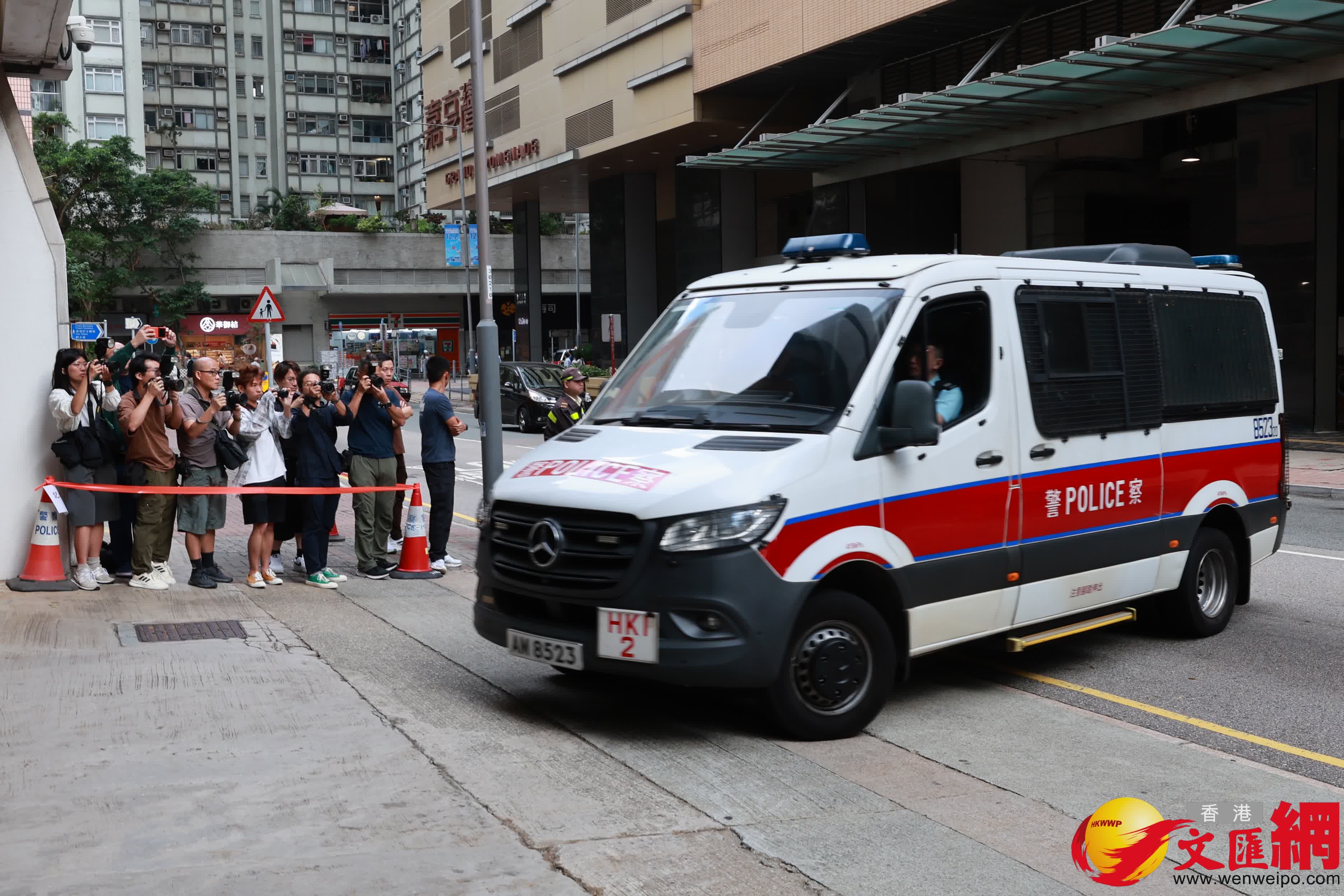 東區裁判法院，JPEX騙案16人提堂。（香港文匯報記者北山彥攝）